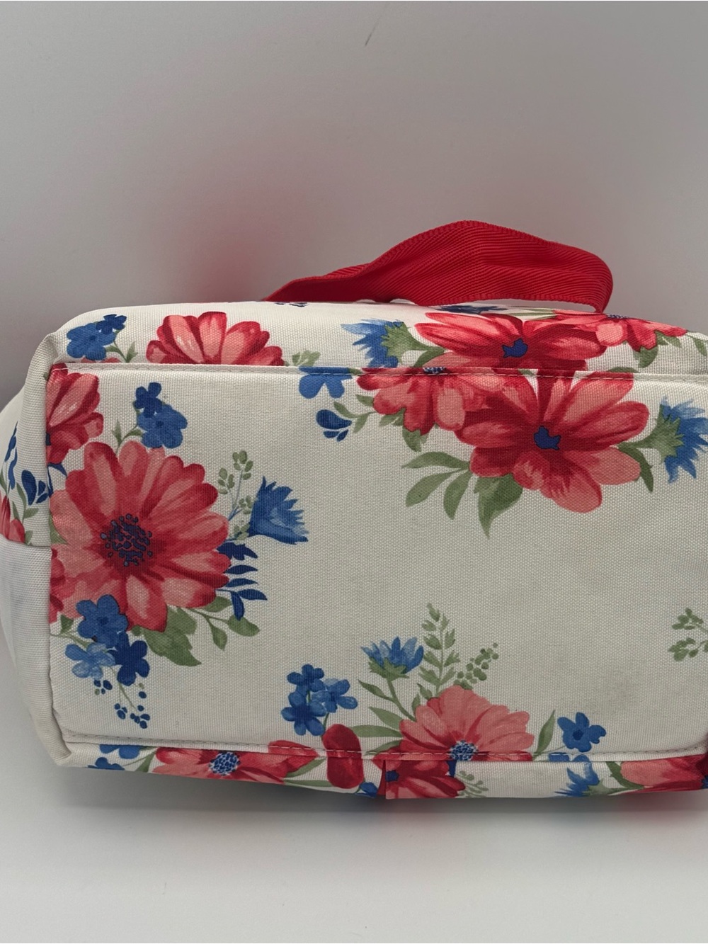The Pioneer Woman Vintage Cluster Floral Print Insulated Lunch Tote Cooler Bag - Picture 6 of 11
